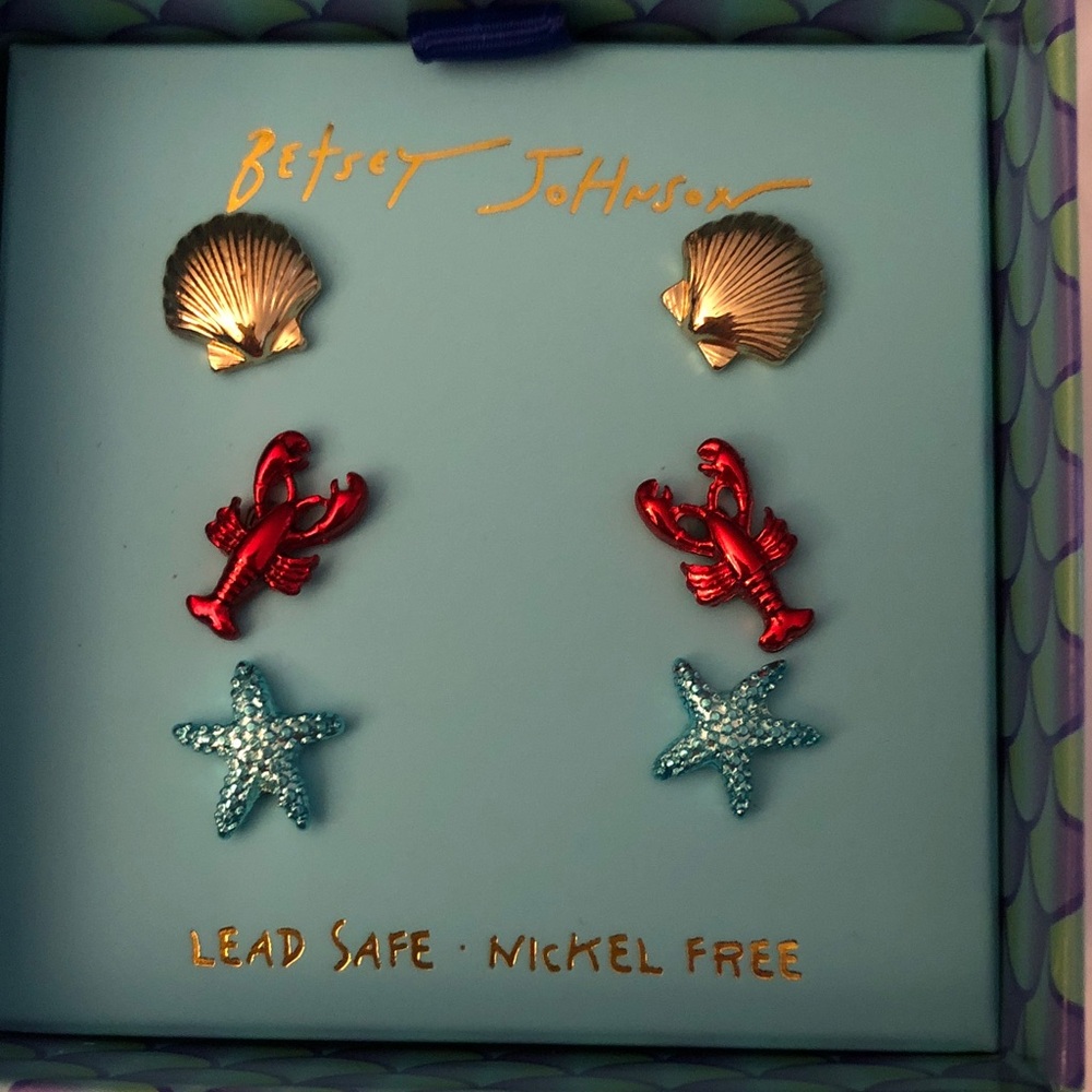 Betsey Johnson Mermaid Jewels Stud Earring Set Shell, Lobster & Starfish NIB